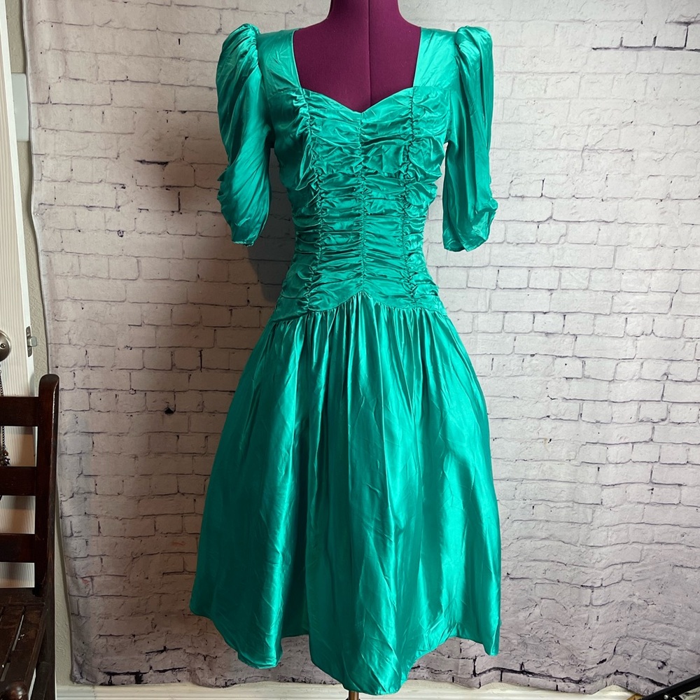 Steppin’ out 1980’s Vintage prom dress green satin size 5